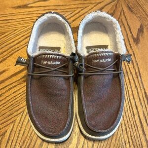 Hey Dude, Wendy fleece lined recycled leather campfire shoes 8